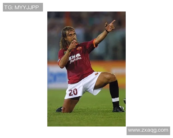 足球传奇：从绿茵场到世界巅峰，球星们如何书写辉煌的历史篇章